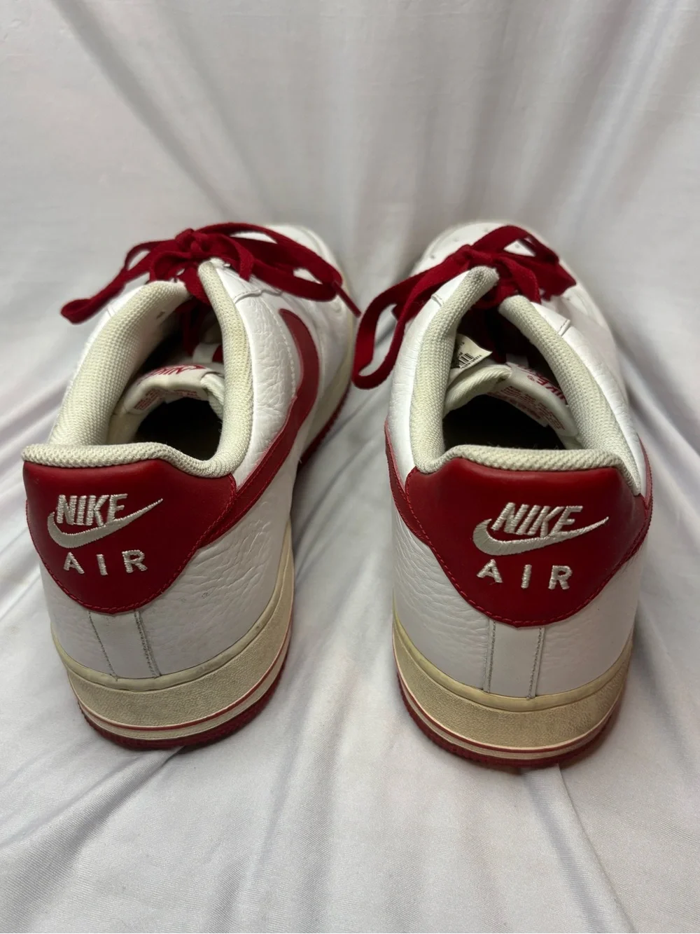 Nike classic low